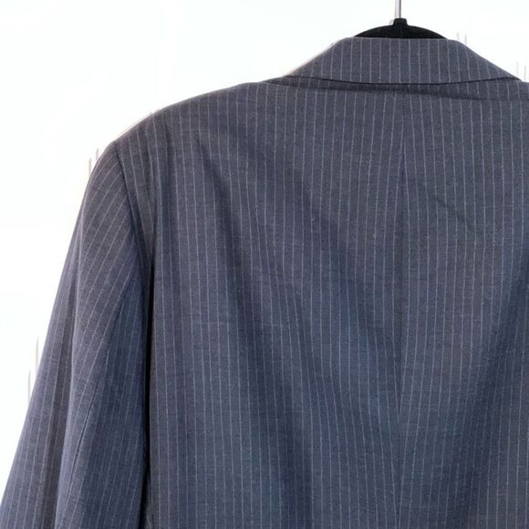 Jos A Bank 100% Wool Suit Jacket Men 46 Regular Black Pin Striped Sport Coat - Picture 9 of 13